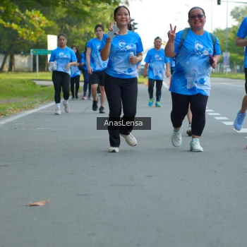Runner Photo 3233176