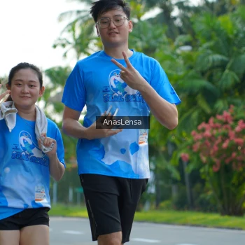 Runner Photo 3233359