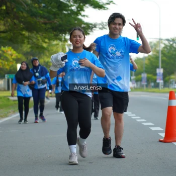 Runner Photo 3233460