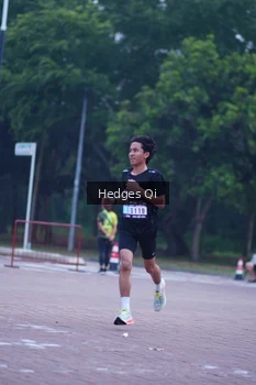 Runner Photo 3233756