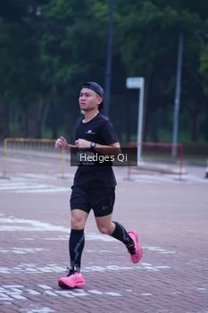 Runner Photo 3233868
