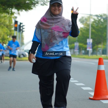 Runner Photo 3233891