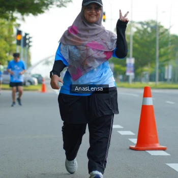 Runner Photo 3233893