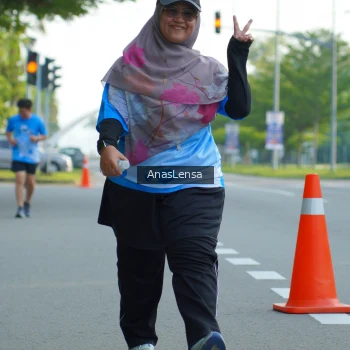 Runner Photo 3233896