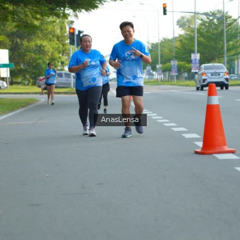 Runner Photo 3233972