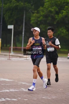 Runner Photo 3234074