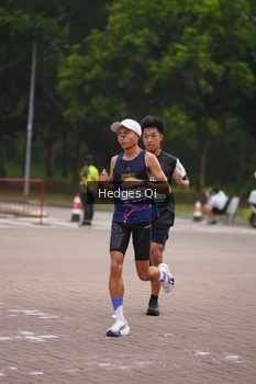 Runner Photo 3234977