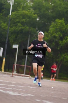 Runner Photo 3235076