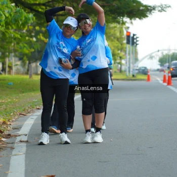 Runner Photo 3235245