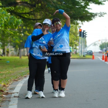 Runner Photo 3235323