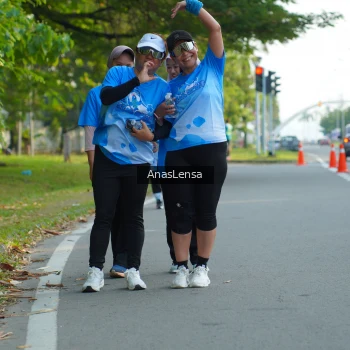 Runner Photo 3235327