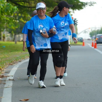 Runner Photo 3235430