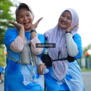 Runner Photo 3235633