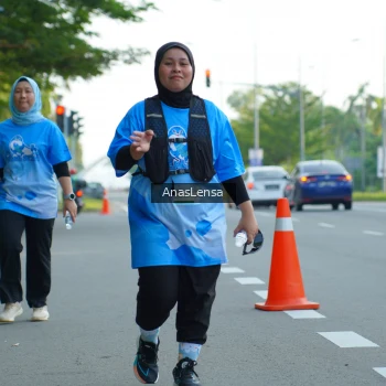 Runner Photo 3235702