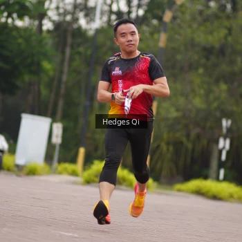 Runner Photo 3235755