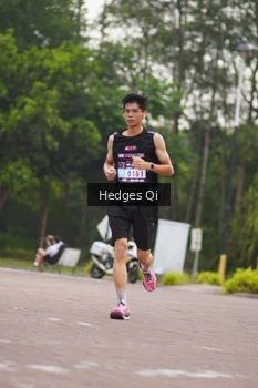 Runner Photo 3235761
