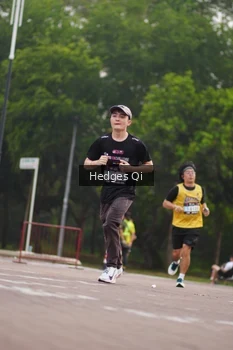 Runner Photo 3235978