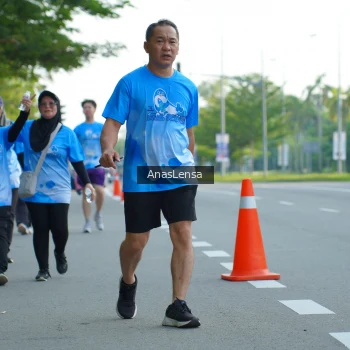 Runner Photo 3236100