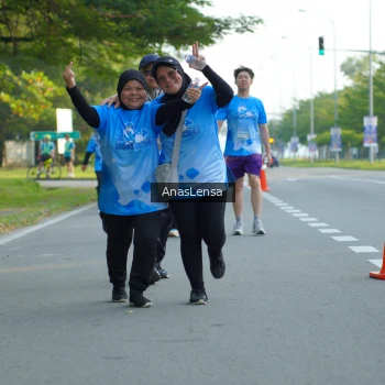 Runner Photo 3236147
