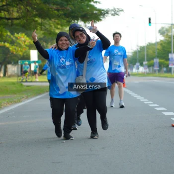 Runner Photo 3236175