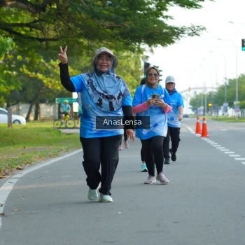Runner Photo 3236480
