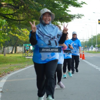 Runner Photo 3236537