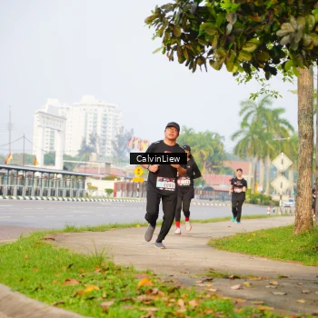 Runner Photo 3237076