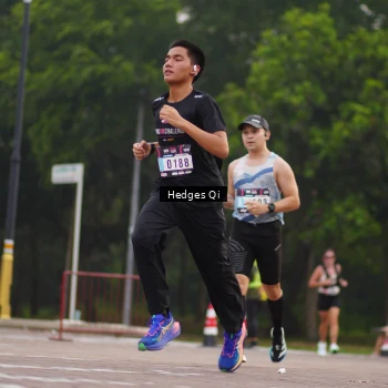 Runner Photo 3237134