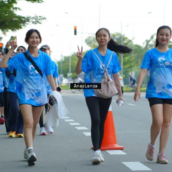 Runner Photo 3237377
