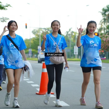 Runner Photo 3237381