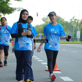 Runner Photo 3237472