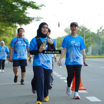 Runner Photo 3237475