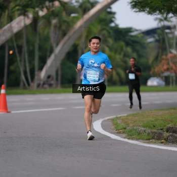 Runner Photo 3237574