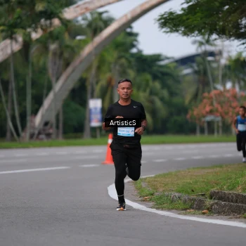 Runner Photo 3237630