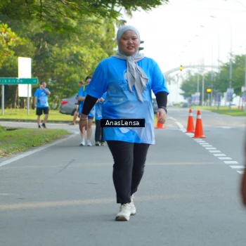 Runner Photo 3237680
