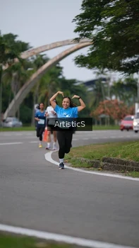 Runner Photo 3237845