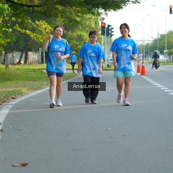 Runner Photo 3237873