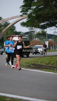Runner Photo 3237899