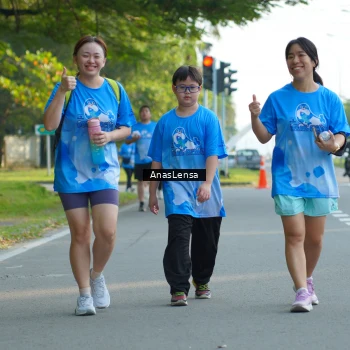 Runner Photo 3237933