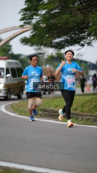 Runner Photo 3237946