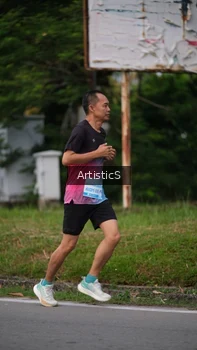 Runner Photo 3238010