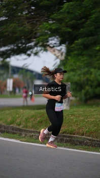 Runner Photo 3238051