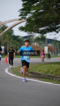 Runner Photo 3238060