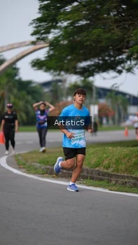 Runner Photo 3238084