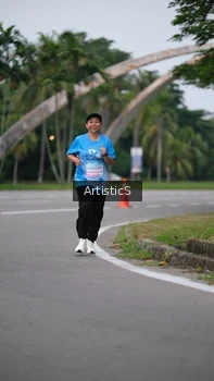 Runner Photo 3238391