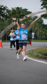 Runner Photo 3238525