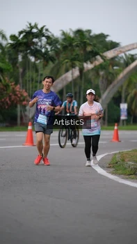 Runner Photo 3238637
