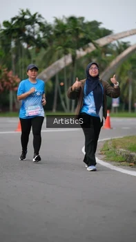 Runner Photo 3239046