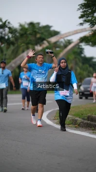 Runner Photo 3239247