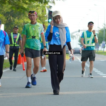 Runner Photo 3239373